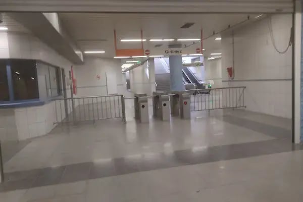 Yurt Metro İstasyonu - Resim 13