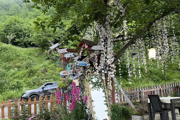 Fi Cafe&amp;Restaurant - Resim 12