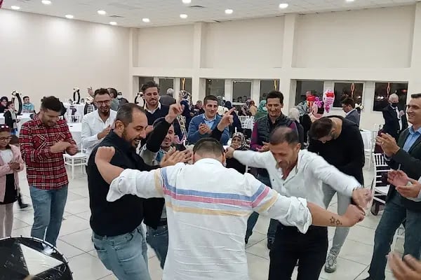 Yeni Mahalle Düğün Salonu - Resim 12