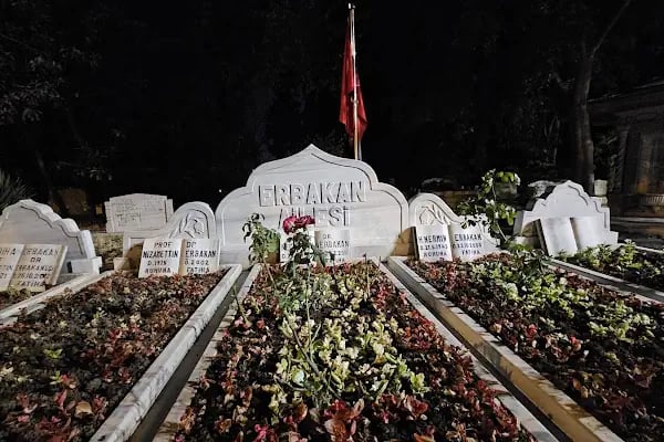 Prof. Dr.Necmettin Erbakan Makamı (Kabri) - Resim 5