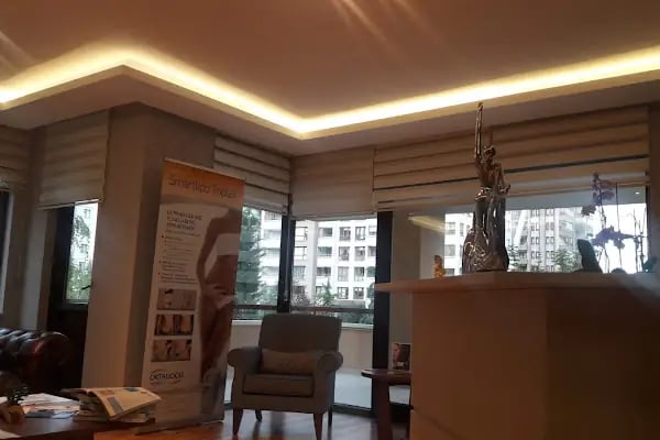 Doç. Dr. Tarık Çavuşoğlu | Botoks Ankara, Lazer Epilasyon, Jinekomasti, Karın Germe - Resim 3