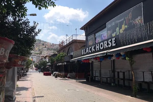 Black Horse Bar - Resim 12