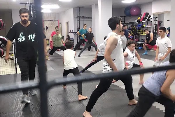 İzzet Arabacı Fitness & Fight Club - Resim 6