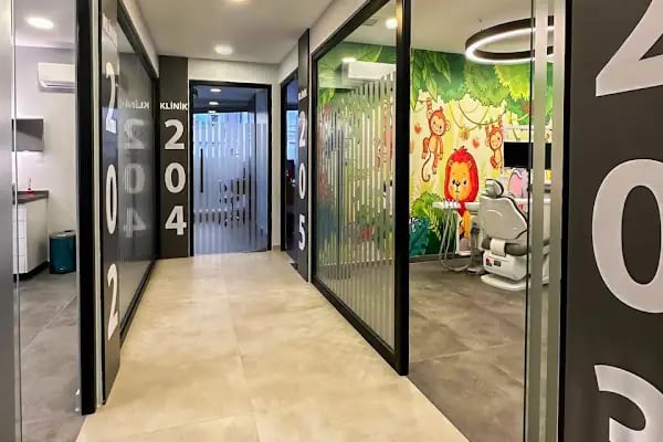 Beyaz Işık Diş Polikliniği Alanya - Resim 4