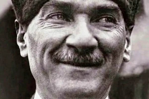 KIRMIZI KİTAP KIRTASİYE OYUNCAK - Resim 17