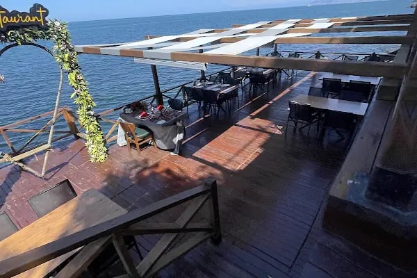 Lazut Restaurant &amp; Doğal Serpme Kahvaltı - Resim 4