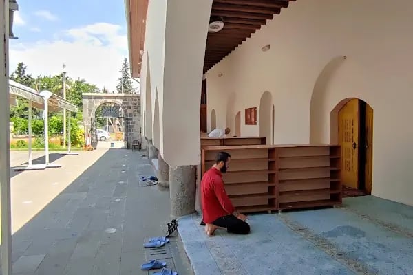 Merkez Derviş Paşa Cami - Resim 3