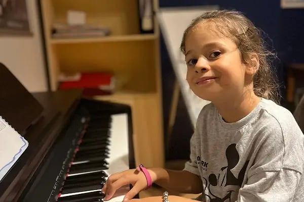 MKM SANAT Ataşehir piyano keman gitar tiyatro - Resim 13