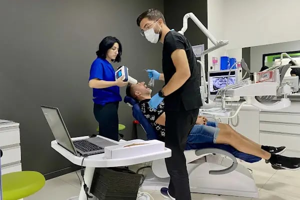 DentalExpertsTurkey | Özel Venta Klinik Ağız ve Diş Sağlığı Polikliniği - Resim 18