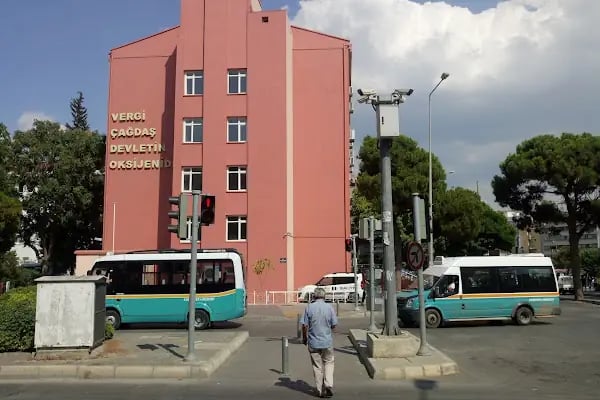 Karşıyaka Vergi Dairesi - Resim 14