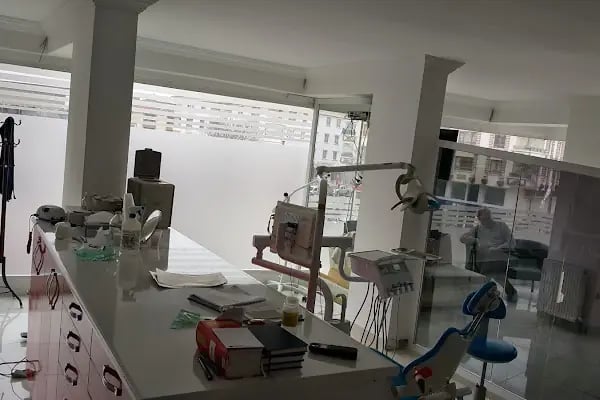 Özcesu ağız ve diş sağlığı polikliniği - Resim 1