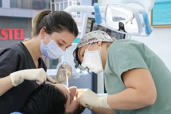 Seçkin Diş Ağız ve Diş Sağlığı Polikliniği - Resim 15