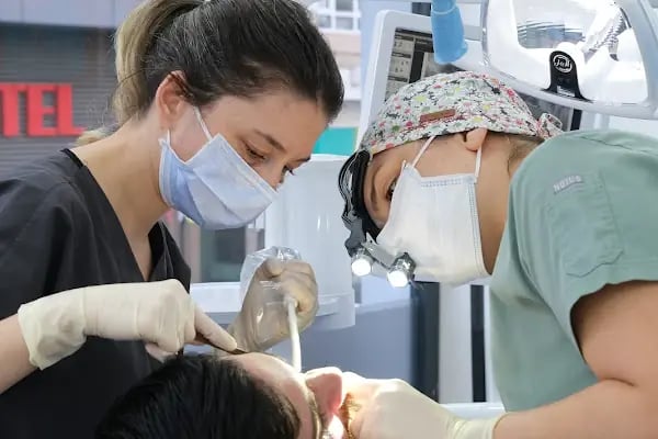 Seçkin Diş Ağız ve Diş Sağlığı Polikliniği - Resim 12