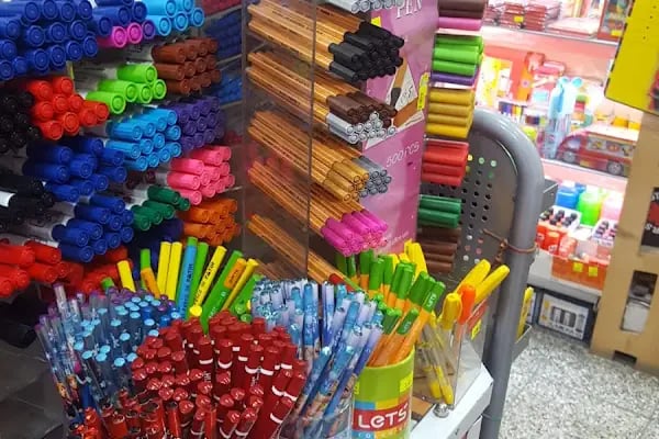 Bayraklı Tutkun Kırtasiye Kitabevi - Resim 14