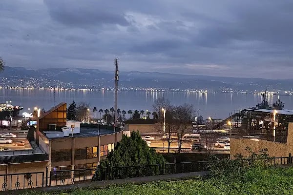 İzmit Tren İstasyonu Çeşmesi - Resim 14