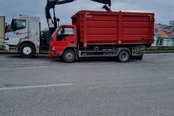 İzmit Tren İstasyonu Çeşmesi - Resim 18