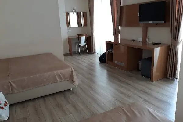 Döşemealtı Otel - Resim 3