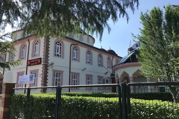 Köseoğlu Cami - Resim 14