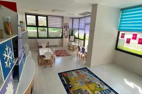 Özel İzmir Asiye Hanım Anaokulu - Resim 13