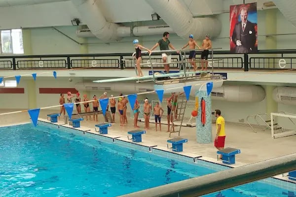 Ege Üniversitesi Prof.Dr. Sermed Akgün Olimpik Kapalı Yüzme Havuzu - Resim 2