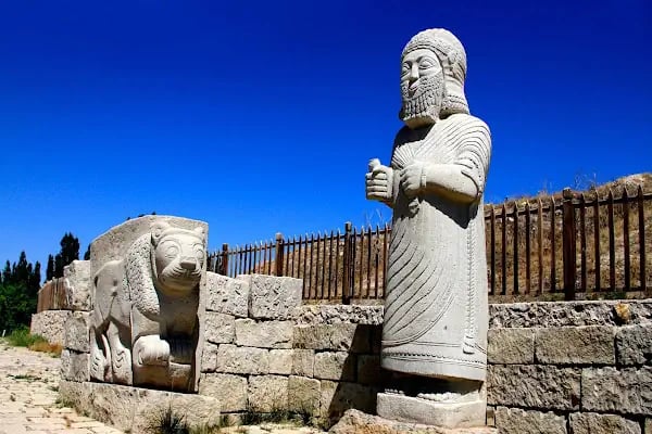 Arslantepe Höyüğü - Resim 1