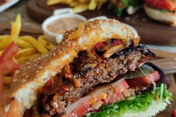 Borani Cafe &amp; Lunch - Resim 5