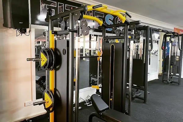 D-Fit Fitness Life Center(Spor Salonu) - Resim 5
