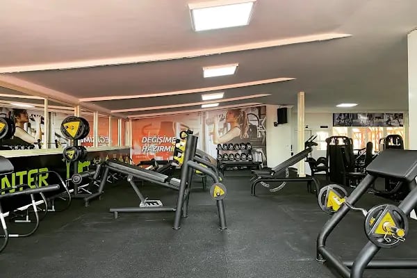 D-Fit Fitness Life Center(Spor Salonu) - Resim 9