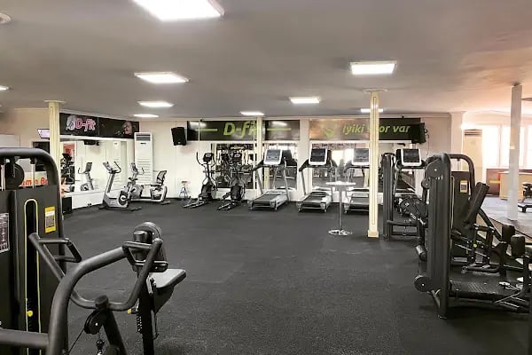 D-Fit Fitness Life Center(Spor Salonu) - Resim 12