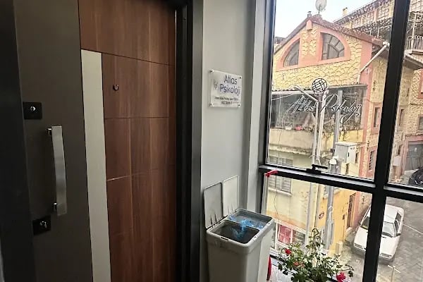 Doç. Dr. Çilem Bilginer, Trabzon Çocuk ve Ergen Psikiyatrisi &amp; Psikoterapist - Resim 8