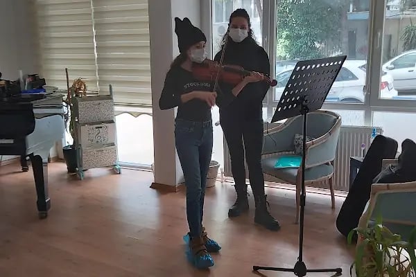 İzmir Karabağlar Özel Deniz Sanat Müzik Kursu - Resim 8