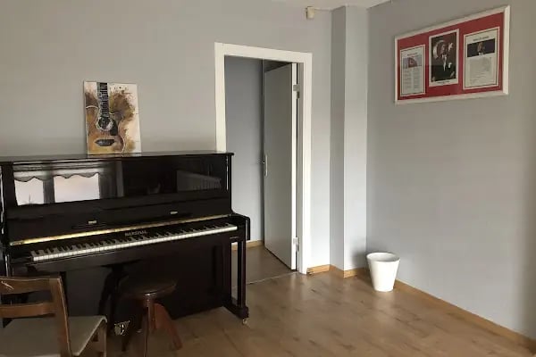 İzmir Karabağlar Özel Deniz Sanat Müzik Kursu - Resim 13