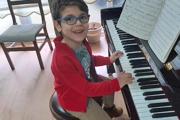 İzmir Karabağlar Özel Deniz Sanat Müzik Kursu - Resim 9