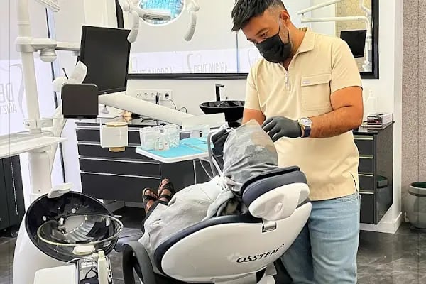 Dentangora 100. Yıl Şubesi Ağız ve Diş Sağlığı Polikliniği - Resim 15