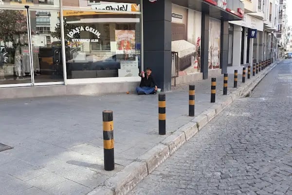 Karşıyaka Adliye - Resim 13