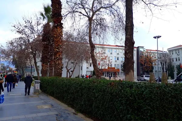 Karşıyaka Adliye - Resim 3