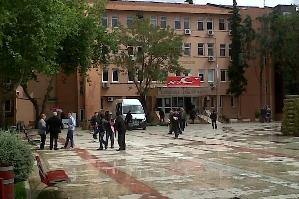 Karşıyaka Adliye - Resim 18