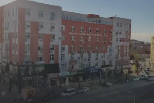Karşıyaka Adliye - Resim 17