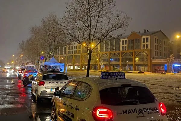 ÖZEL MAVİ DURAK SÜRÜCÜ KURSU - Resim 16