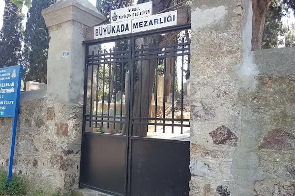 Büyükada Mezarlığı - Resim 3