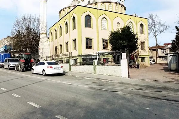 İmrahor Hazreti Ömer Çinili Cami - Resim 2
