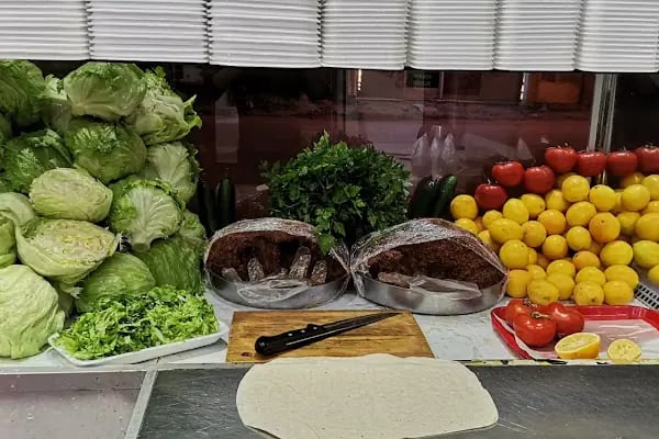 Ömer Usta çiğköfteci - Resim 13