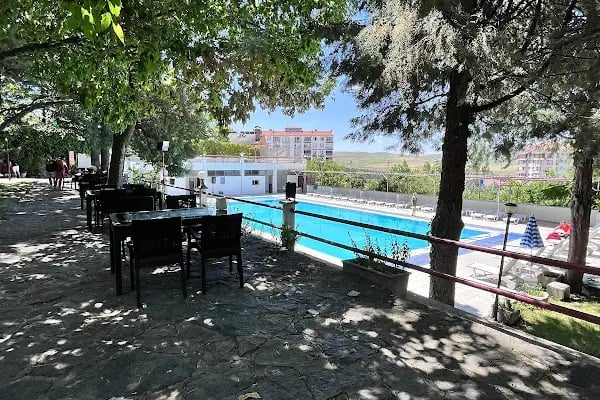 Ayaş Açık Termal Yüzme Havuzu - Resim 9