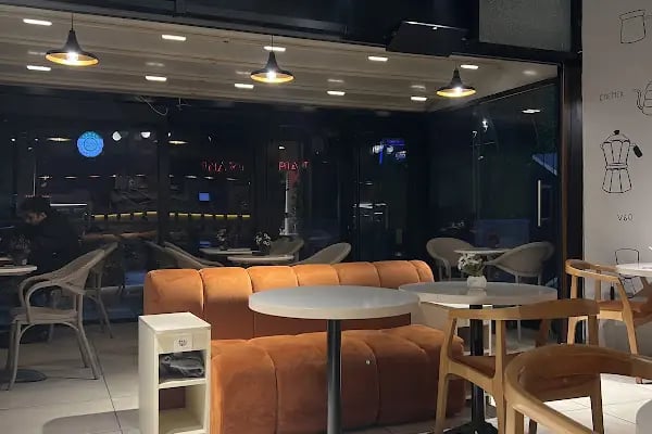 VOQ COFFEE ROASTERS - Resim 13