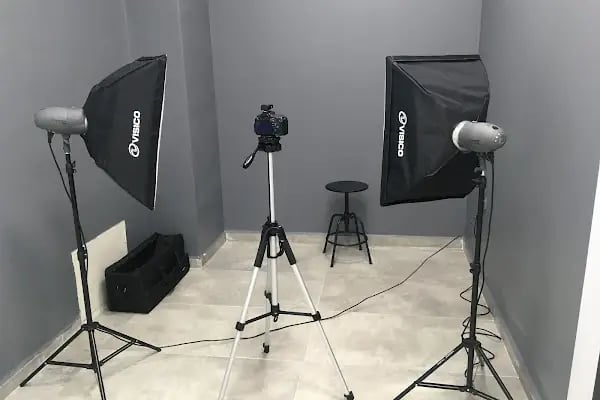 Eon Dental Ağız ve Diş Sağlığı Polikliniği - Bursa İmplant Tedavisi, Lamine , Zirkonyum, Gülüş Tasarımı - Resim 17