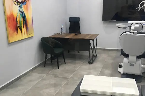 Eon Dental Ağız ve Diş Sağlığı Polikliniği - Bursa İmplant Tedavisi, Lamine , Zirkonyum, Gülüş Tasarımı - Resim 13