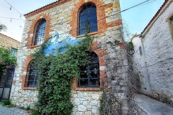 Alaçatı Çarşı - Resim 9