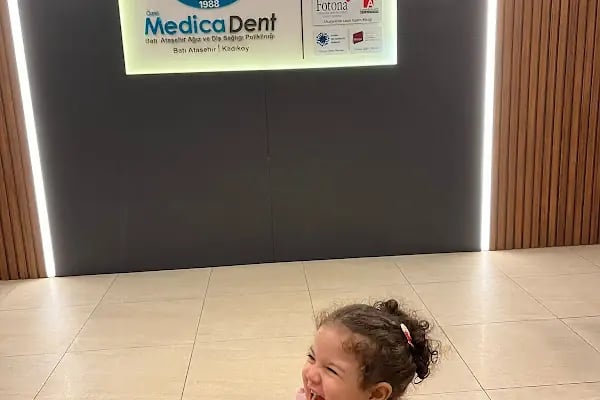 MedicaDent Ağız ve Diş Sağlığı Polikliniği - Resim 17