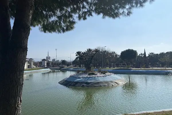 Akhisar Belediyesi Karavan Park Alanı - Resim 10