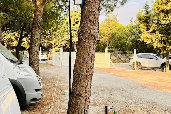 Akhisar Belediyesi Karavan Park Alanı - Resim 19